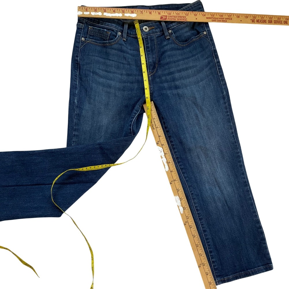 Levis Demi Curve Classic Jeans Womens 6/28‎ Dark Wash Cropped Straight Leg Denim - Picture 8 of 12